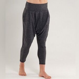 Lululemon Charcoal Gray‎ Harem Pants Chachi Athletic Dance